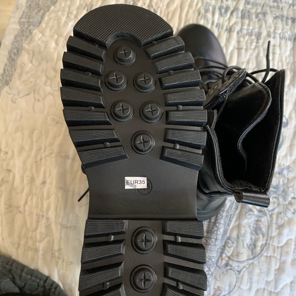 NWOT Black Combat Boots - Picture 6 of 8